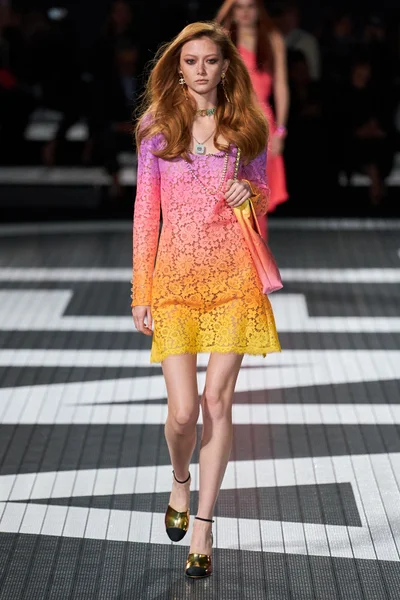 Look 17